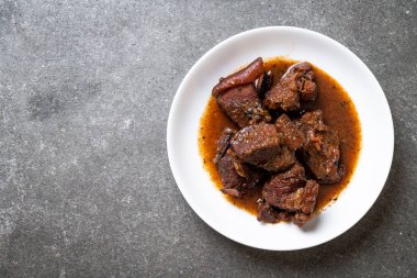 herb - Phuket Tayland geleneksel gıda tarzı ile domuz eti güveç