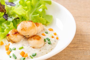 Sebzeli ızgara tarak shell