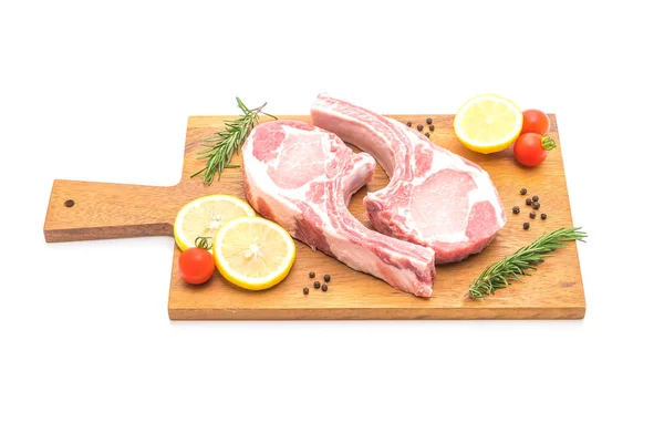 Braciola Maiale Cruda Isolata Fondo Bianco — Foto Stock