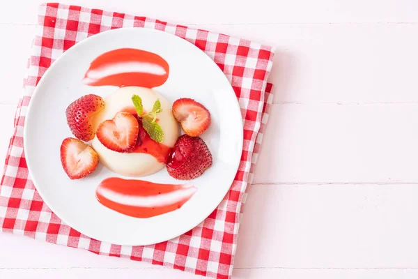 Pudding Yaourt Aux Fraises Fraîches Nourriture Saine Dessert — Photo