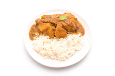 Beyaz arka plan üzerinde izole pilavlı tavuk Massaman köri Yapıştır