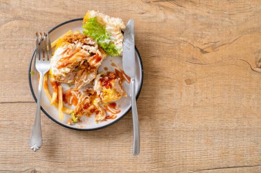 kızarmış tavuk burger - sağlıksız gıda tarzı