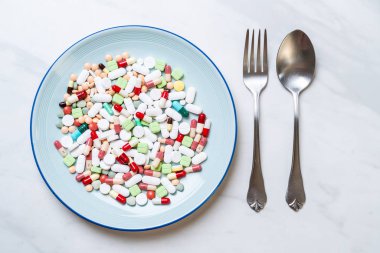 hap, ilaç, eczane, ilaç veya tıbbi plaka - healthycare kavramı üzerinde