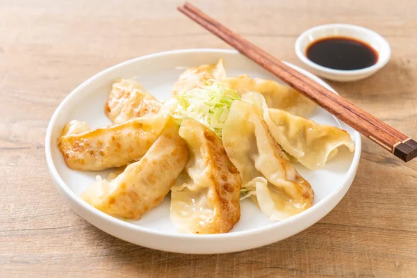 Aperitivo Japonés Gyoza Dumplings Con Salsa Soja —  Fotos de Stock