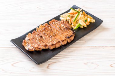 sebze - Asya tarzı ile dilimlenmiş domuz biftek ızgara