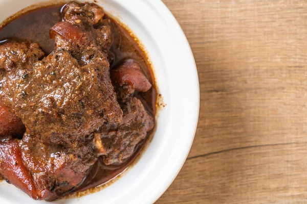 herb - Phuket Tayland geleneksel gıda tarzı ile domuz eti güveç