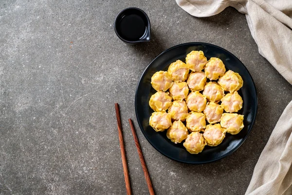 Karides Çince Buğulanmış Dumpling Sos Ile — Stok fotoğraf