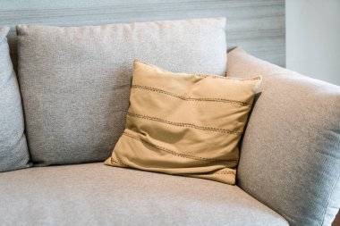 Yastık kanepe dekorasyon iç oturma odasında