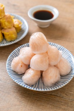 Çin karides pişmiş hamur tatlısı - Asya gıda tarzı