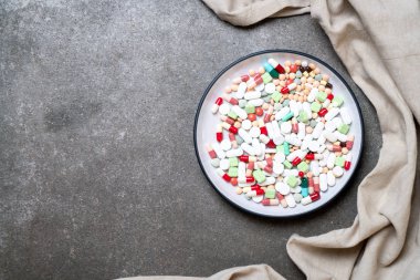 hap, ilaç, eczane, ilaç veya tıbbi plaka - healthycare kavramı üzerinde