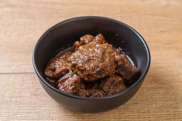 herb - Phuket Tayland geleneksel gıda tarzı ile domuz eti güveç