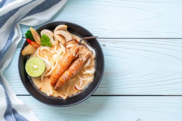 Camarones Picantes Udon Ramen Noodle Tom Yum Goong Estilo Comida — Foto de Stock