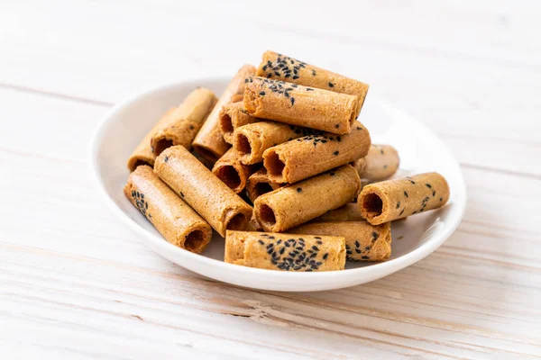 Taylandlı çıtır Hindistan cevizi roll - Tay tatlı snack