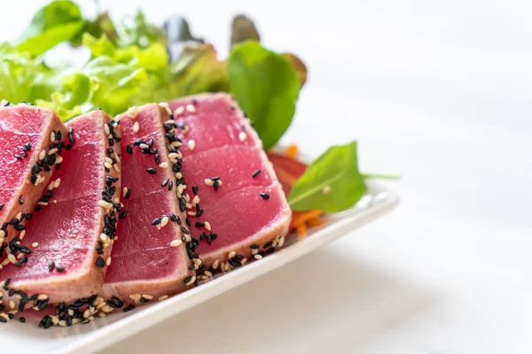 Verse Tonijn Rauw Met Groentesalade Gezond Voedsel — Stockfoto