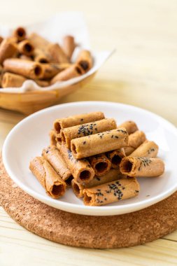 Taylandlı çıtır Hindistan cevizi roll - Tay tatlı snack