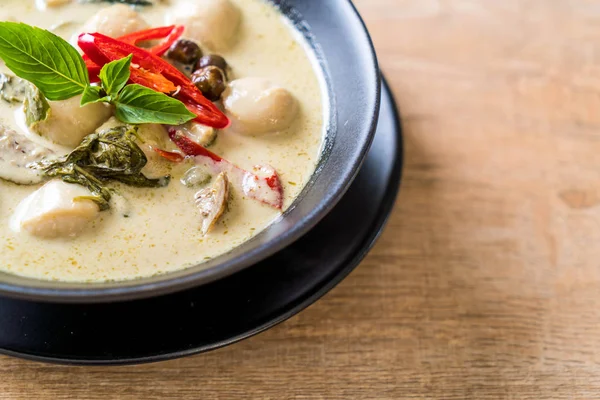 Balık top - Tay gıda ile yeşil köri