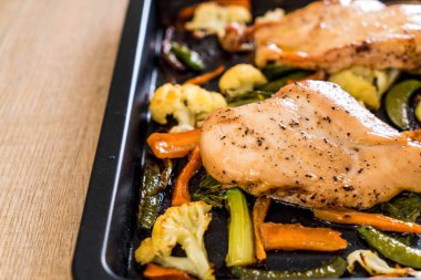 kızartma sebze ve barbrcue tavuk sosu