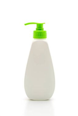 Jel, köpük veya sıvı sabun dispenseri pompa plastik beyaz arka plan üzerinde izole şişe