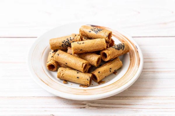 Taylandlı çıtır Hindistan cevizi roll - Tay tatlı snack