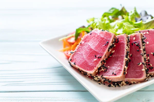 Atún Fresco Crudo Con Ensalada Verduras Alimentos Saludables — Foto de Stock