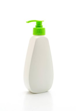 Jel, köpük veya sıvı sabun dispenseri pompa plastik beyaz arka plan üzerinde izole şişe
