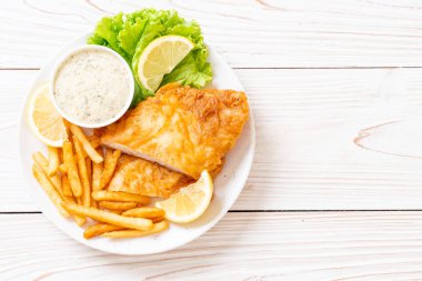 Balık ve cips - sağlıksız gıda