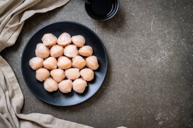 Çin karides pişmiş hamur tatlısı - Asya gıda tarzı