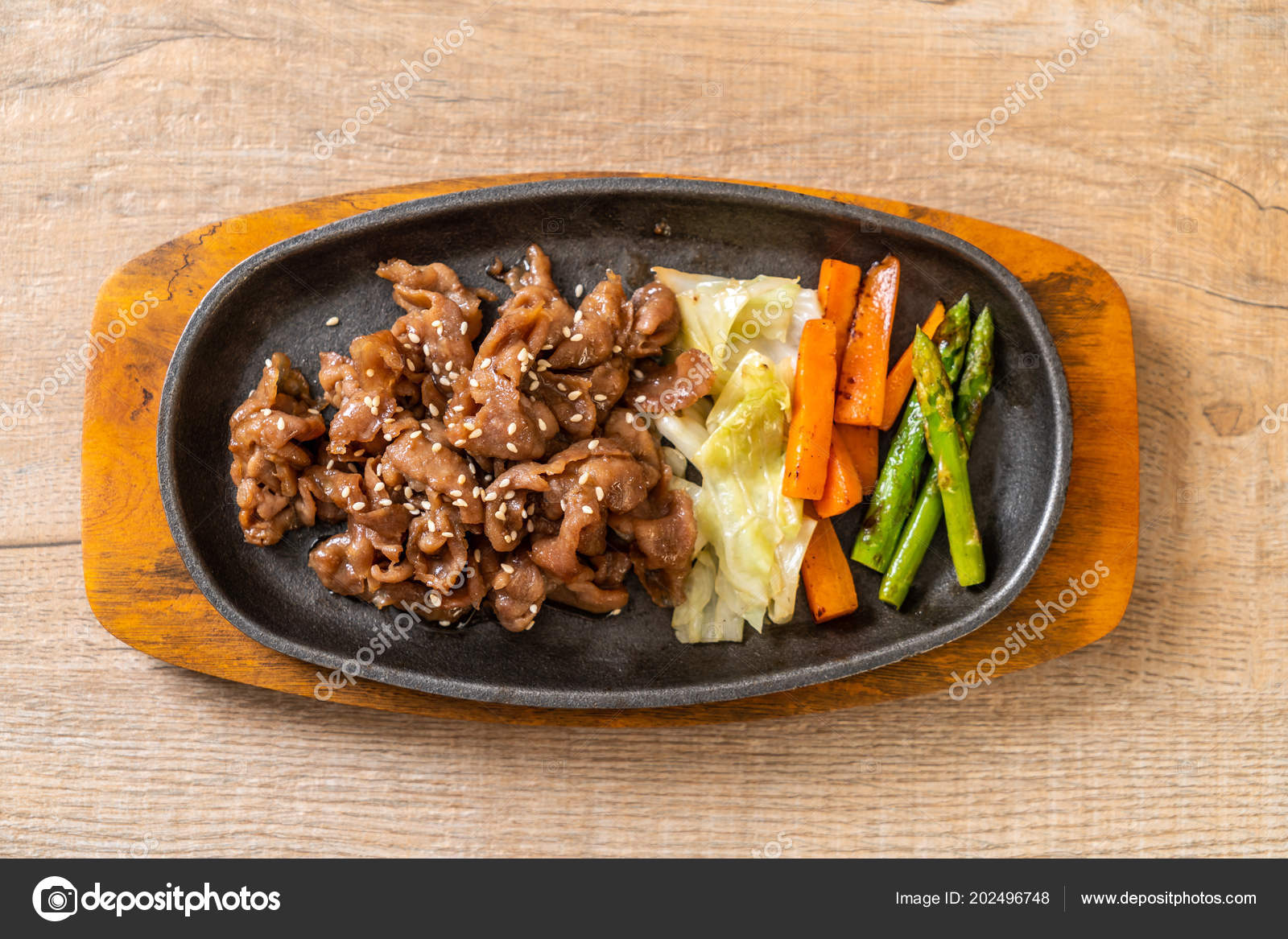 Sliced Pork Steak Hot Plate Asian Style — Stock Photo © topntp 202496748
