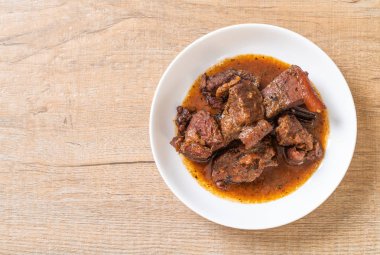 herb - Phuket Tayland geleneksel gıda tarzı ile domuz eti güveç