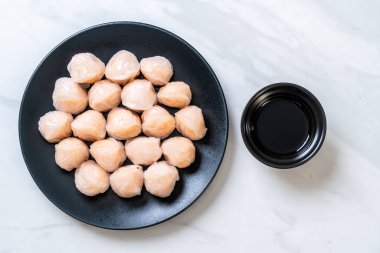 Çin karides pişmiş hamur tatlısı - Asya gıda tarzı