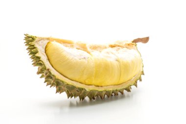 Beyaz arkaplanda izole edilmiş taze Durian meyvesi