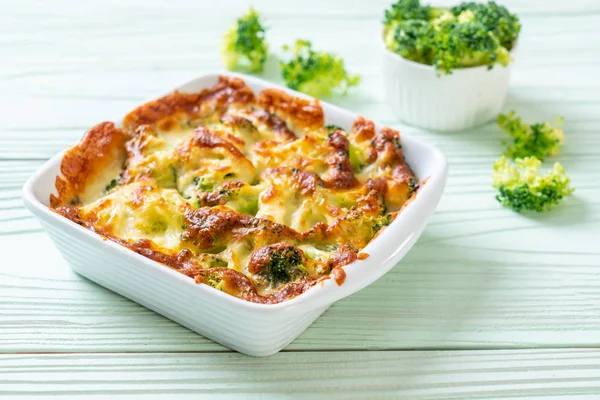 Baked Cauliflower Broccoli Gratin Cheese — Stock Photo, Image