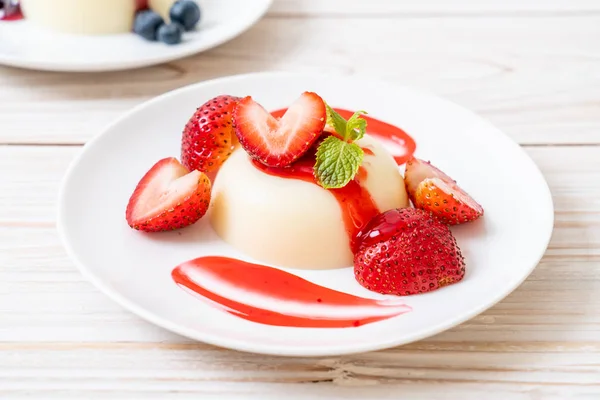Pudding Yaourt Aux Fraises Fraîches Nourriture Saine Dessert — Photo