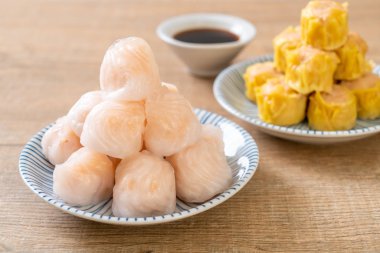 Çin karides pişmiş hamur tatlısı - Asya gıda tarzı