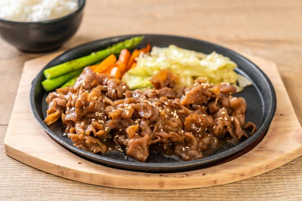 sıcak plaka - Asya tarzı domuz biftek dilimlenmiş