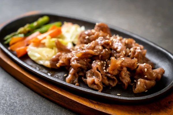 Filete Cerdo Rodajas Placa Caliente Estilo Asiático —  Fotos de Stock