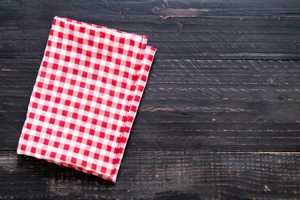 mutfak bezi (peçete) kopya alanı ile ahşap arka plan üzerinde