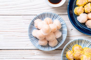 Çin karides pişmiş hamur tatlısı - Asya gıda tarzı