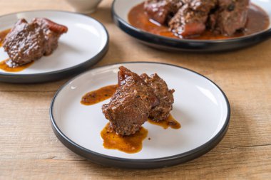 herb - Phuket Tayland geleneksel gıda tarzı ile domuz eti güveç