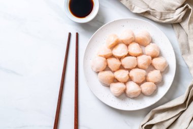 Çin karides pişmiş hamur tatlısı - Asya gıda tarzı