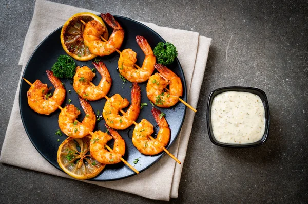 Grilled Tiger Shrimps Skewers Lemon Seafood Style — Stock Photo, Image