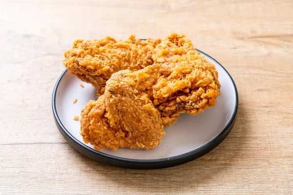 Kızarmış tavuk yemeği - abur cubur ve sağlıksız yemek