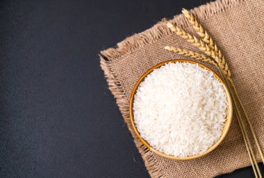 Beyaz ham Tay Yasemin pirinç