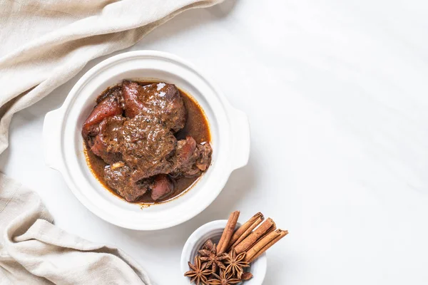 herb - Phuket Tayland geleneksel gıda tarzı ile domuz eti güveç