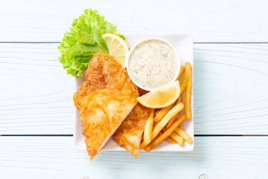 Balık ve cips - sağlıksız gıda