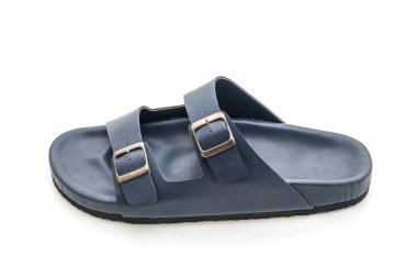 Erkekler beyaz arka plan üzerinde izole sandalet deri