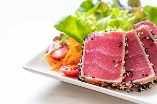 Verse Tonijn Rauw Met Groentesalade Gezond Voedsel — Stockfoto