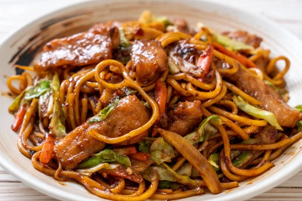 Gebratene Yakisoba Nudeln Mit Schweinefleisch Asiatische Küche — Stockfoto