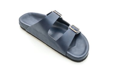 Erkekler beyaz arka plan üzerinde izole sandalet deri