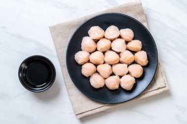 Çin karides pişmiş hamur tatlısı - Asya gıda tarzı